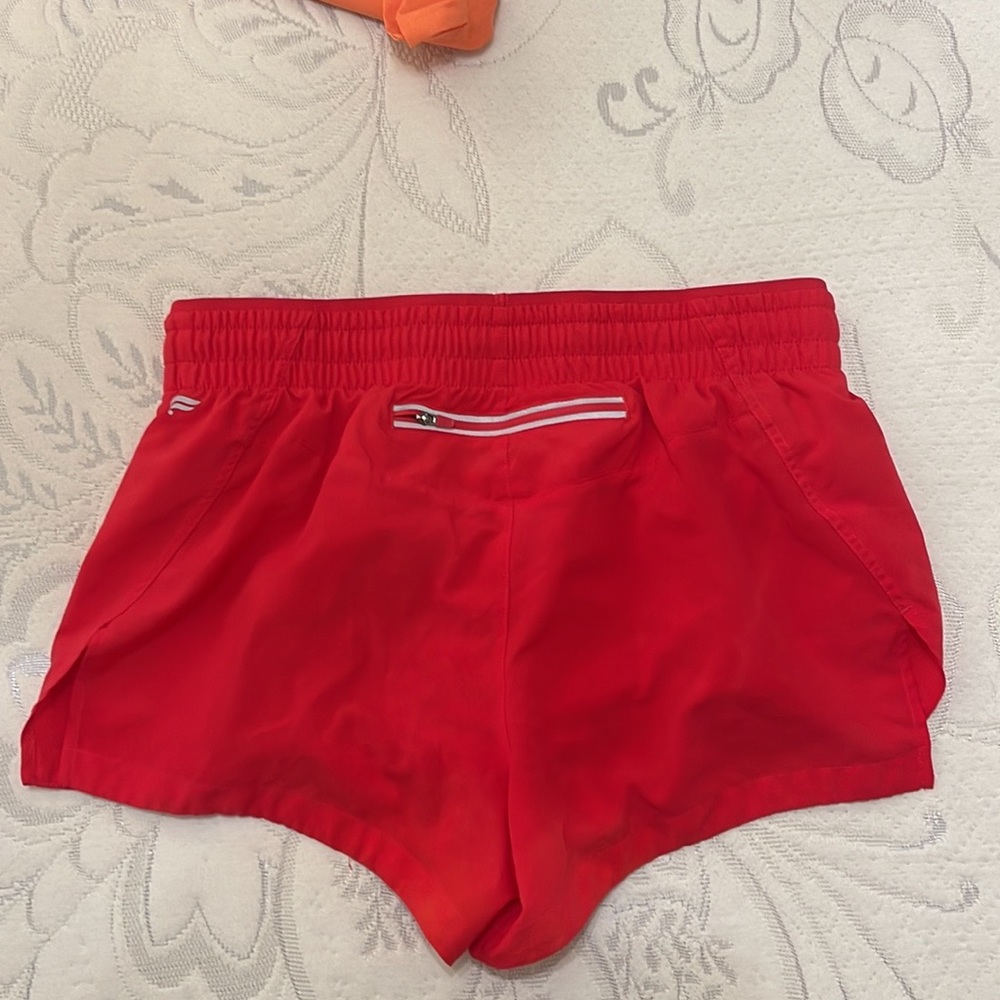 Fabletics women’s 2.5in running short